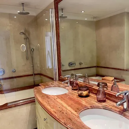 別荘 Spectacular Views At Beachfront Townhouse Rdr318 *